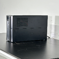 APC 2200 Smart-UPS image 1